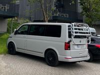 Second-hand VW Multivan Generation Six 150 CP (110 kW) 2022 Bej Monovolum