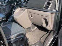 Gebraucht Ford Tourneo Active 131 PS (96 kW) 2022 Schwarz Van / Kleinbus