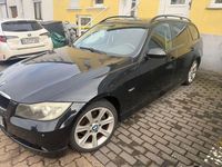 Gebraucht BMW 318 129 PS (94 kW) 2007 Schwarz Kombi