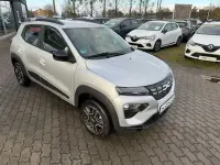Käytetty Dacia Spring Essentiel 2023 Hopea Viistoperä