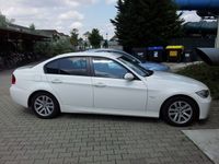 Gebraucht BMW 318 143 PS (105 kW) 2007 Weiß Limousine