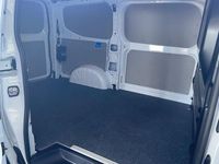 Gebraucht VW Transporter 110 PS (80 kW) 2025 Clear white Van