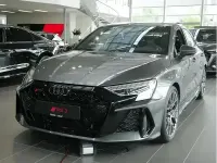 Neu Audi RS3 Ambiente 400 PS (294 kW) 2026 Daytonagrau perleffekt Limousine