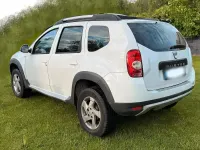 Używany Dacia Duster Prestige 105 KM (77 kW) 2011 Biały SUV