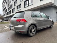 Gebraucht VW Golf VII Comfortline 105 PS (77 kW) 2014 Grau Limousine