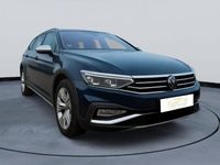 Gebraucht VW Passat Alltrack 200 PS (147 kW) 2023 Blau Kombi