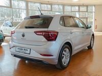 Gebraucht VW Polo Style 95 PS (69 kW) 2022 Silber / reflexsilber Limousine