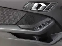 Gebraucht BMW 120 Advantage 190 PS (139 kW) 2023 Alpinweiß Kleinwagen