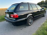 Gebraucht BMW 525 163 PS (119 kW) 2001 Schwarz Kombi