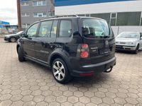 gebraucht VW Touran Cross 2. Hd Scheckh AHK Klimaaut. 8-fach