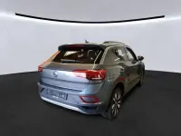Gebraucht VW T-Roc Move 110 PS (80 kW) 2023 Grau SUV