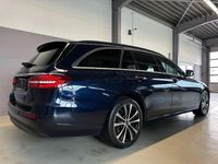 Gebraucht Mercedes E300 306 PS (225 kW) 2020 Blau Limousine