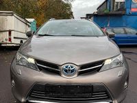 Gebraucht Toyota Auris Hybrid 136 PS (100 kW) 2014 Silber Kombi
