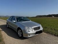 Gebraucht Mercedes E320 Avantgarde 224 PS (164 kW) 2005 Silber Limousine