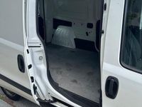 Second-hand Opel Combo 95 CP (69 kW) 2017 Alb Monovolum
