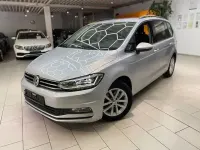 Gebraucht VW Touran Comfortline 150 PS (110 kW) 2017 Reflexsilber metallic Van / Kleinbus