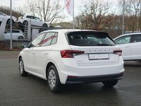 Gebraucht Skoda Fabia Active 65 PS (47 kW) 2022 Weiß Limousine