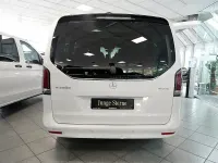Gebraucht Mercedes V300 Exclusive 237 PS (174 kW) 2025 Weiß Van / Kleinbus