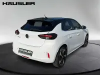 Używany Opel Corsa-e Elegance 100 kW (136 KM) 2022 Biały Hatchback