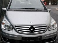 Gebraucht Mercedes B180 109 PS (80 kW) 2006 Silber Van / Kleinbus