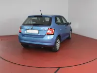 Gebraucht Skoda Fabia Ambition 90 PS (66 kW) 2015 Blau Kleinwagen