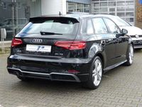 gebraucht Audi A3 Sportback 30 TDI s-line SHZ PDC LED App