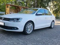 Używany VW Jetta 105 KM (77 kW) 2011 Biały Sedan/Limuzyna