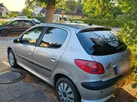 Gebraucht Peugeot 206 74 PS (54 kW) 2006 Silber Kleinwagen