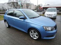 Gebraucht Skoda Fabia Cool Edition 75 PS (55 kW) 2016 Blau Limousine