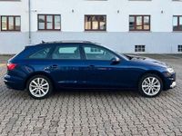 Gebraucht Audi A4 Sport 204 PS (150 kW) 2021 Navarrablau metallic Kombi