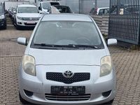 Gebraucht Toyota Yaris 90 PS (66 kW) 2007 Silber Kleinwagen