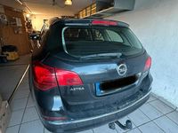 Gebraucht Opel Astra 110 PS (80 kW) 2016 Schwarz Kombi