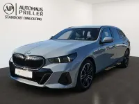 Gebraucht BMW 520 M Sport 197 PS (144 kW) 2024 Grau Kombi