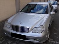 Gebraucht Mercedes C220 Avantgarde 143 PS (105 kW) 2001 Silber metallic Limousine