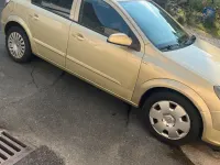 Gebraucht Opel Astra 105 PS (77 kW) 2004 Gold Kleinwagen