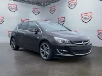 Usata Opel Astra Innovation 170 CV (125 kW) 2013 Marrone Berlina