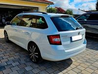 Gebraucht Skoda Fabia Style 90 PS (66 kW) 2015 Weiß Kombi
