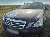 Gebraucht Mercedes E200 184 PS (135 kW) 2010 Braun Limousine