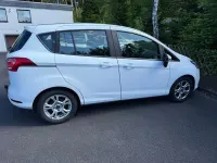 Gebraucht Ford B-MAX Titanium 105 PS (77 kW) 2017 Weiß Van / Kleinbus
