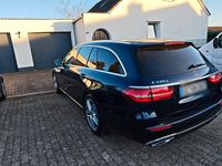Gebraucht Mercedes E220 194 PS (142 kW) 2017 Blau Kombi