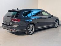 Gebraucht VW Passat R-line 150 PS (110 kW) 2022 Grau Kombi