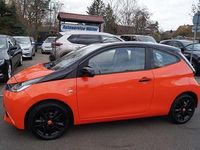 Gebraucht Toyota Aygo 69 PS (50 kW) 2015 Orange Kleinwagen