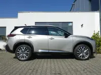 Neu Nissan X-Trail Tekna+ 213 PS (156 kW) 2026 Grau SUV