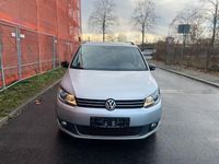 Gebraucht VW Touran Match 105 PS (77 kW) 2013 Silber Van / Kleinbus