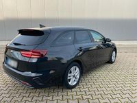 Gebraucht Kia Ceed 115 PS (84 kW) 2019 Schwarz Kleinwagen