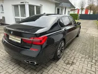 Gebraucht BMW 760 609 PS (447 kW) 2018 Black sapphire metallic Limousine