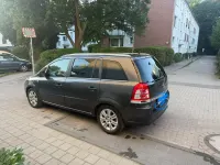 Gebraucht Opel Zafira Family 116 PS (85 kW) 2012 Grau Van / Kleinbus