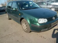 Second-hand VW Golf III 75 CP (55 kW) 1998 Verde Berlinǎ
