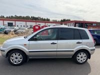 Gebraucht Ford Fusion Trend 80 PS (58 kW) 2004 Silber Kleinwagen