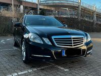 Gebraucht Mercedes E200 Avantgarde 184 PS (135 kW) 2010 Schwarz Kombi